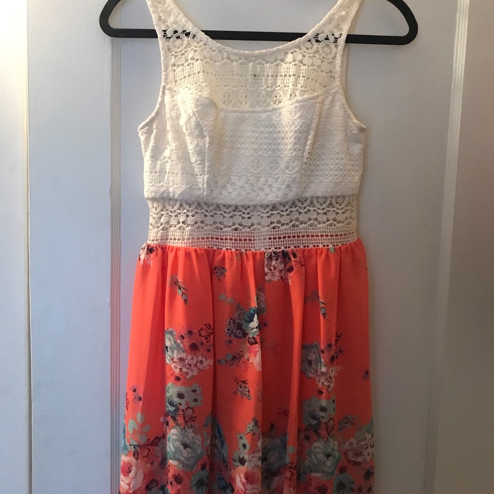 Trixxi dress